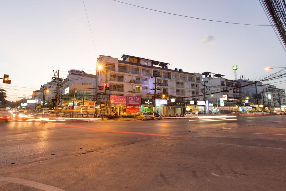 Patong Buri Hotel Eksteriør bilde